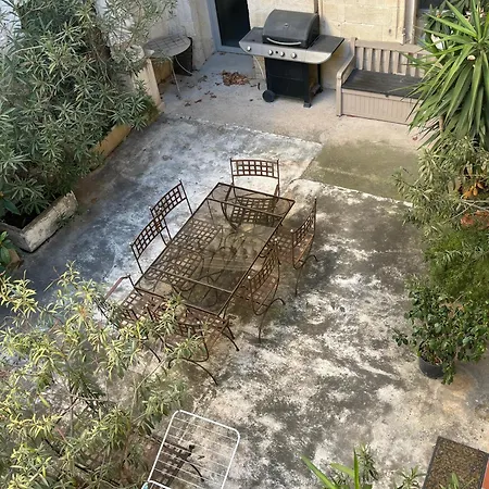 Apartment Rusp Beaucaire (Gard)